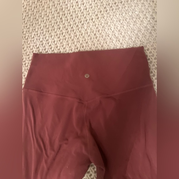 LULULEMON LEGGINGS SIZE 8 - Picture 4 of 4
